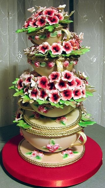 Beautiful Cake with Beautiful Flowers