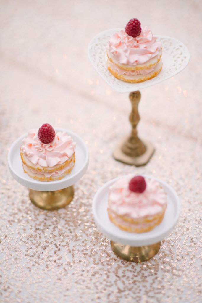 Cutest and Super Lovely Mini Wedding Cakes