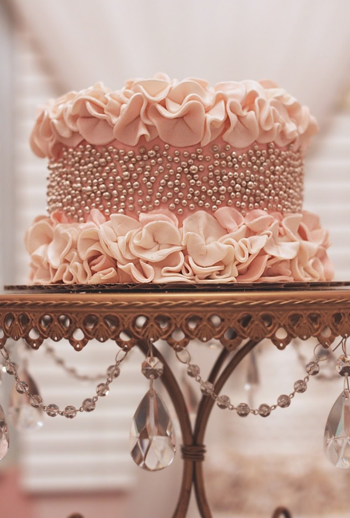 Gorgeous Ruffle Cake by designercakeart.com