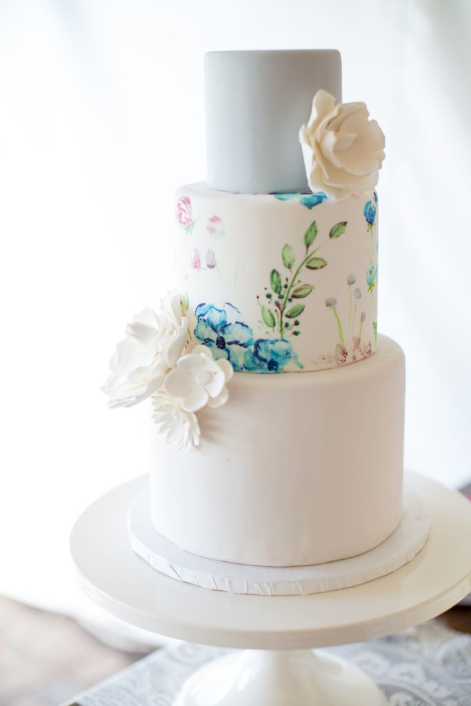 Pretty Bride's Cake