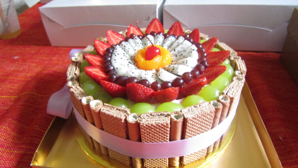 Super Enticing Fruit Cake