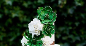 Green Flower Cake