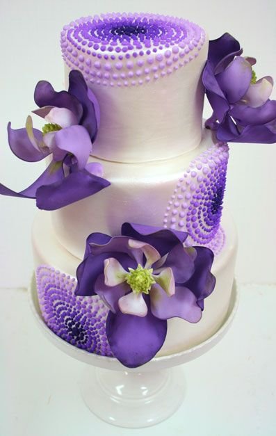 Mini Elegant and Chic Cakes