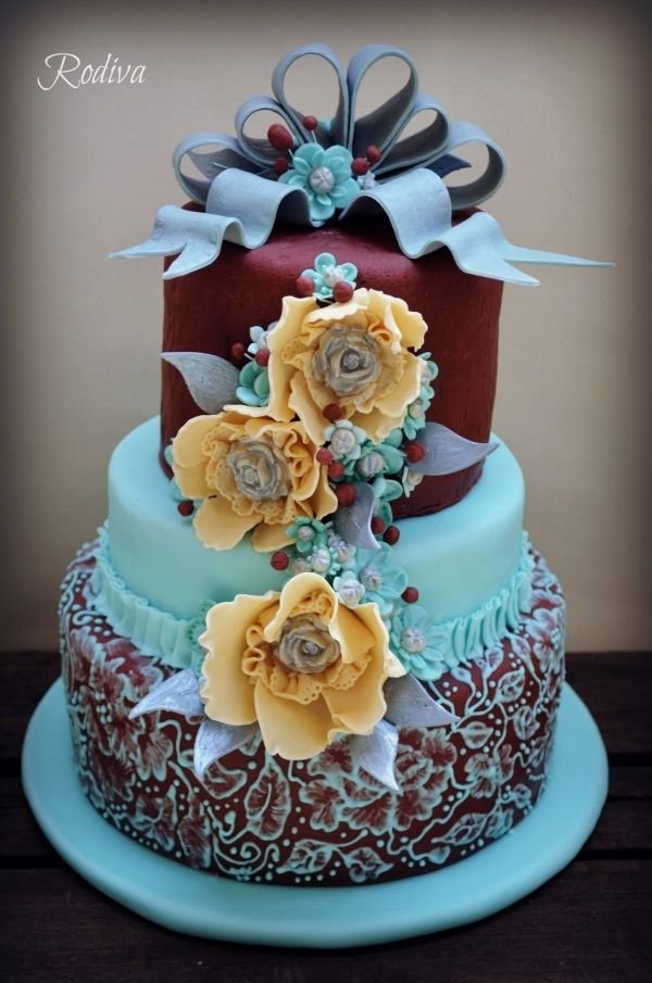 Mini Elegant and Chic Cakes