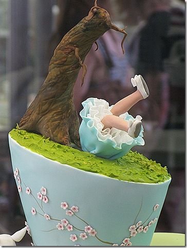 Alice in Wonderland Cake
