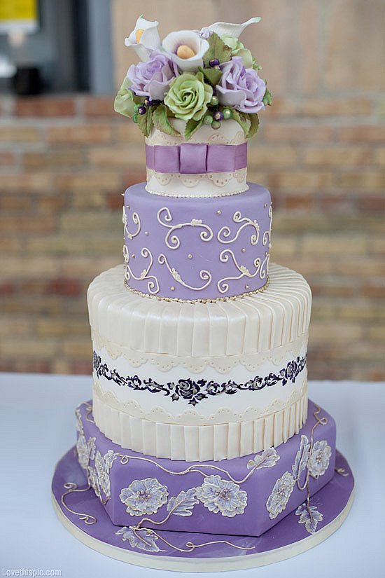 Best Cake Lavender Decoration for Wedding