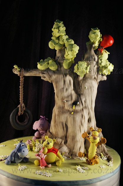 Pooh Bear Tree Cake