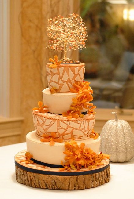 Awesome Fall Wedding Cake