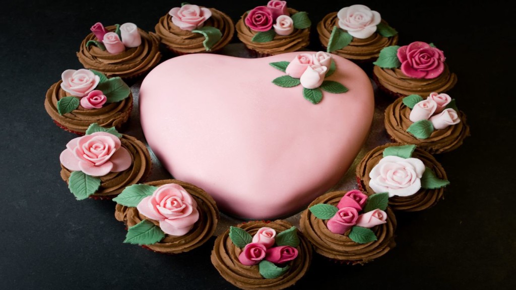 Elegant Valentine's Cake