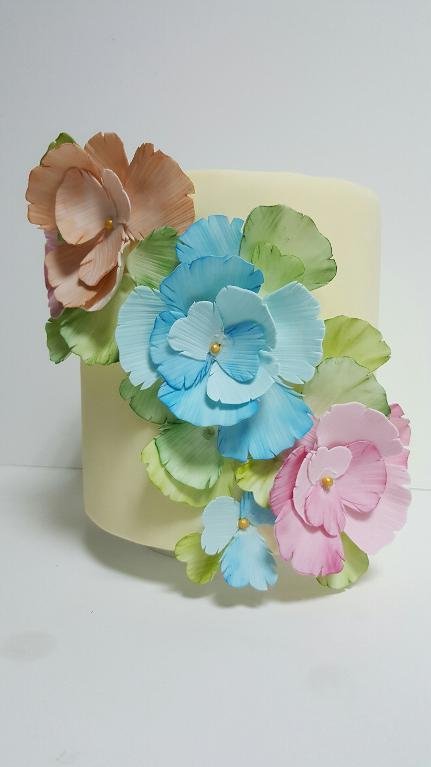 Feather Fleur Cake