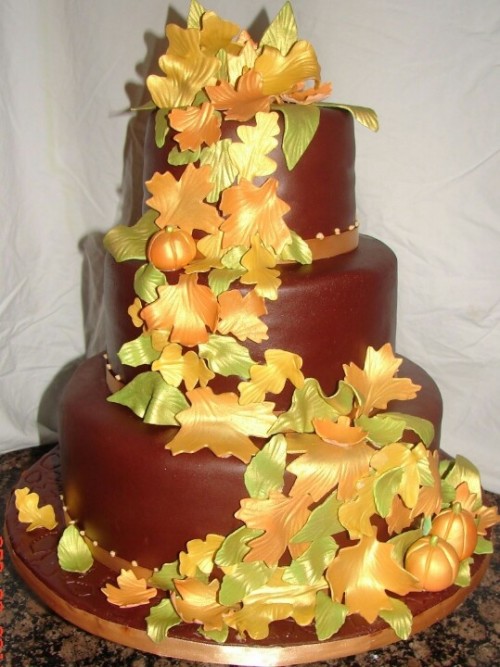 Marron Awesome Fall Cake