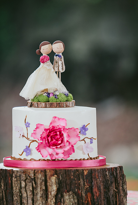One Tier Cake with Floral and Figurines