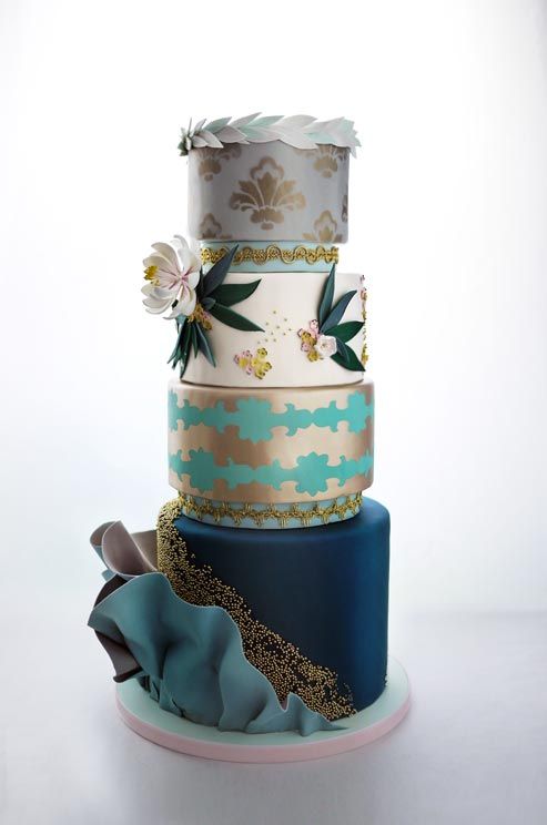 Pretty Stylish Cake