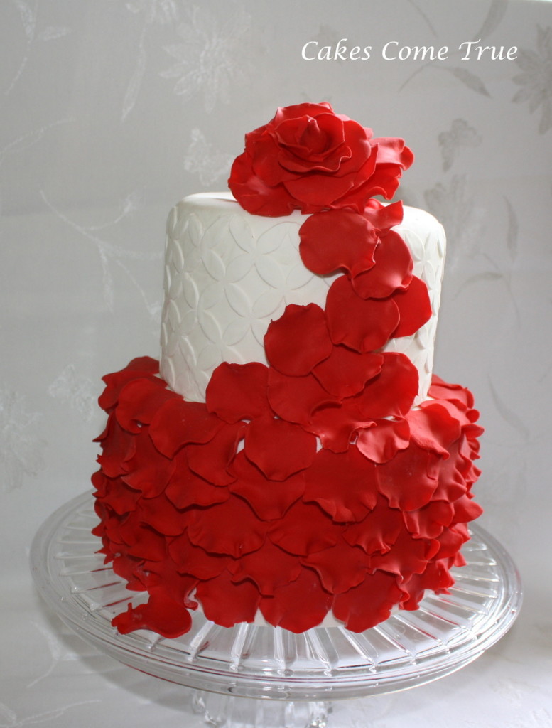 Red Gumpaste and Rose Petals on Round Wedding Cake