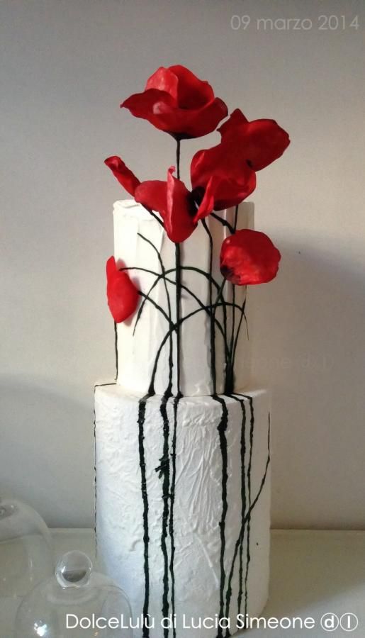 Dreaming Poppies Cake