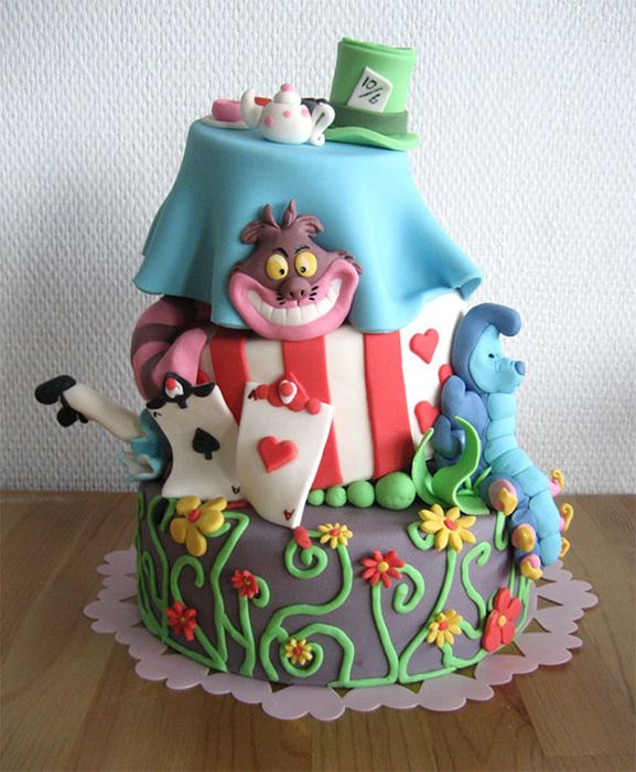 Wonderland Cake