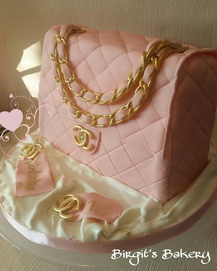Tutorial: How to make a purse cake - Cake Journal