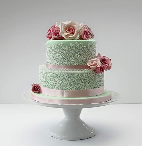 Lisa Elliott's Pretty Cake