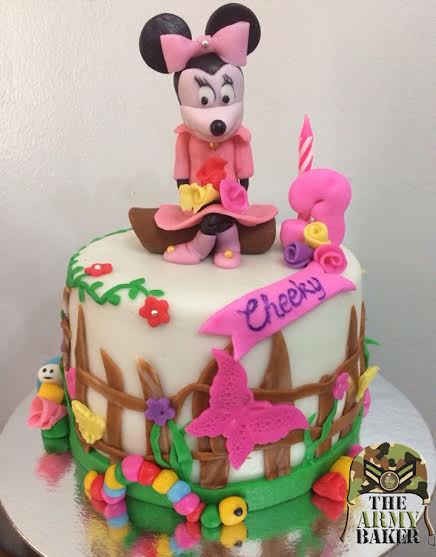 Minnie Mouse Cake by Marvin Domingo