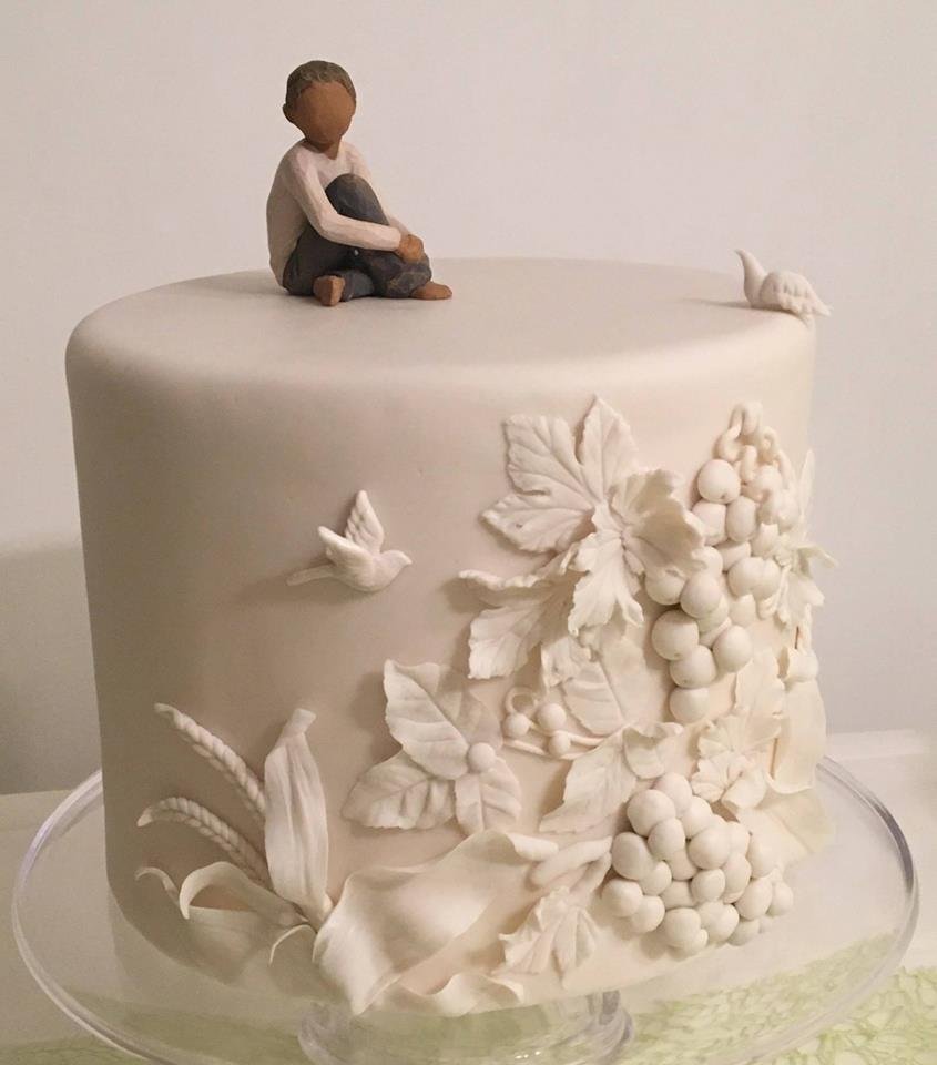 Cath Gri‎'s Pretty White Cake