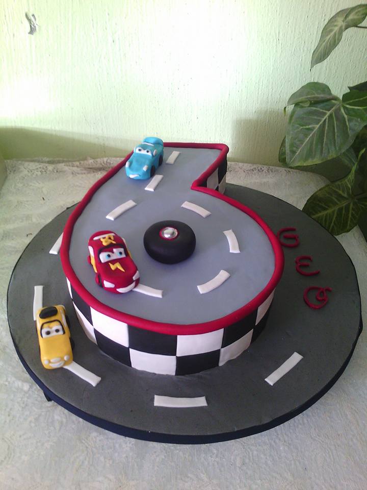 Nicomye's Patisserie Cars' Cake