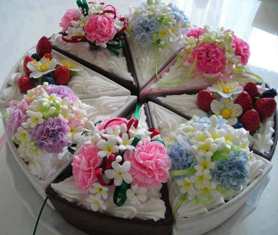 Sliced Flower Cake by KisR