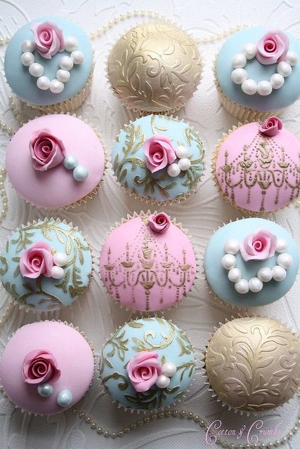 Yummy Wedding Cupcakes