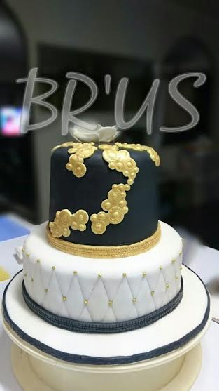 A Chic & Elegant Black and Gold Theme Cake by Franc Linda of Br'US