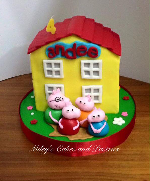 Cute Peppa Pig Themed Cake by Rema Reyes