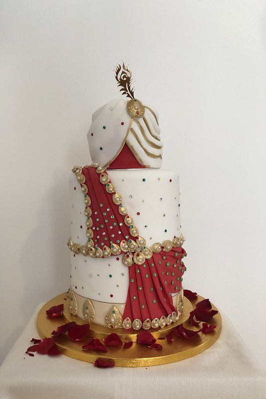 Dupatta Cake | Nikkah Cake | Wedding Cake | Nikkah Cake Decoration |  Wedding Cake Decoration - YouTube