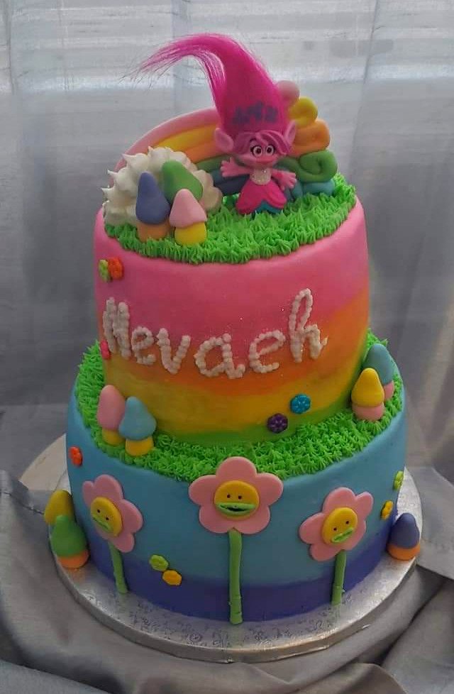 Cake by Jeytan’s Appetizers