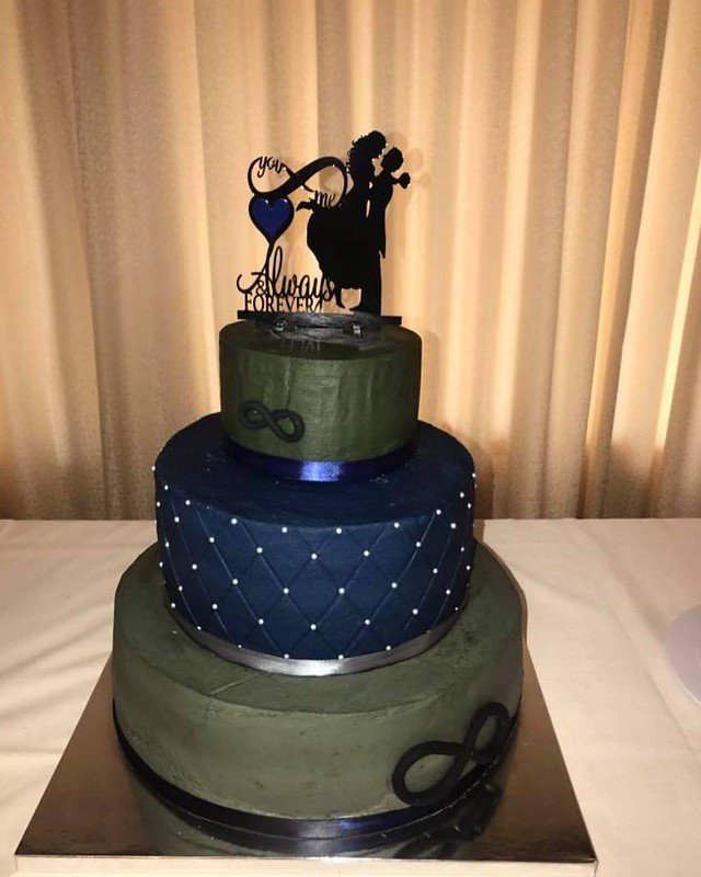 Cake from Brianna Kindred of Goodies by Bri