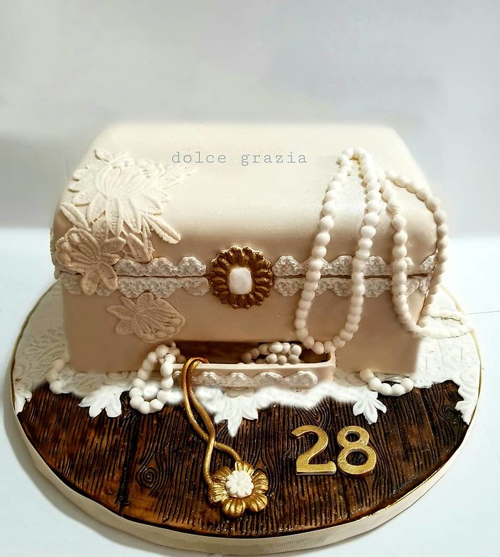 Jewelry Box Cake by Dolce Grazia Cakes