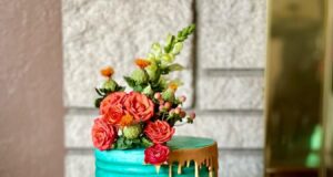 Cake by TasTee Sweet Creations