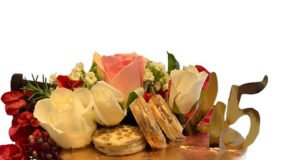 Cake by Delicious Cake Moments