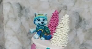 Cake by Sweet Tooth