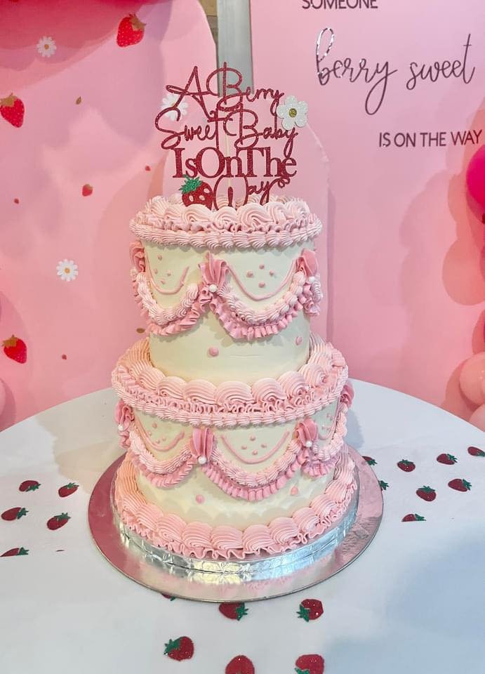 Cake by Ashley’s Postreria