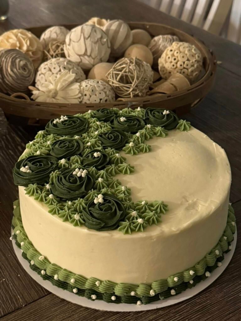 Cake by Kaitlyn's Cakes