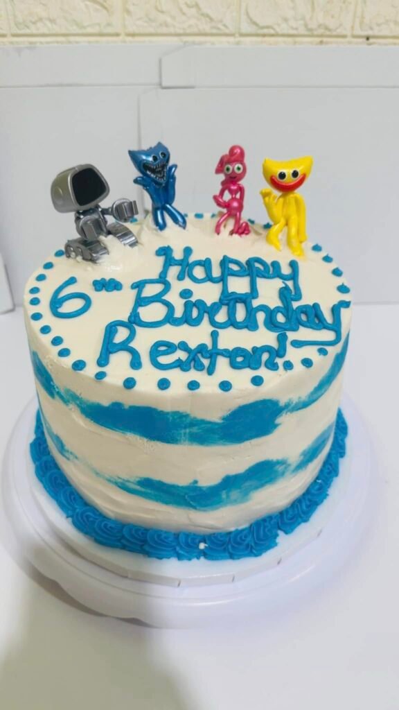 Cake by Kaits Bakes