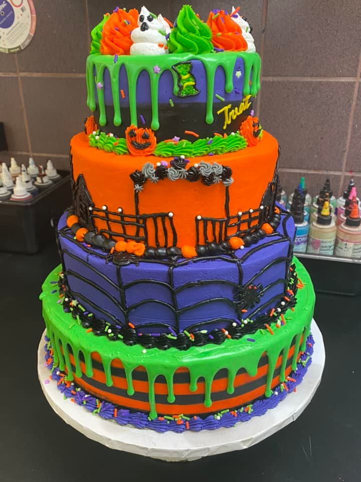 Cake by Kelsie’s Cakes