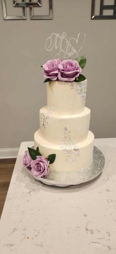 Cake by Maevore's Sweets