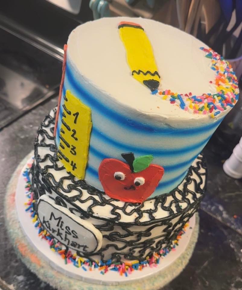 Cake by Mo Sweets