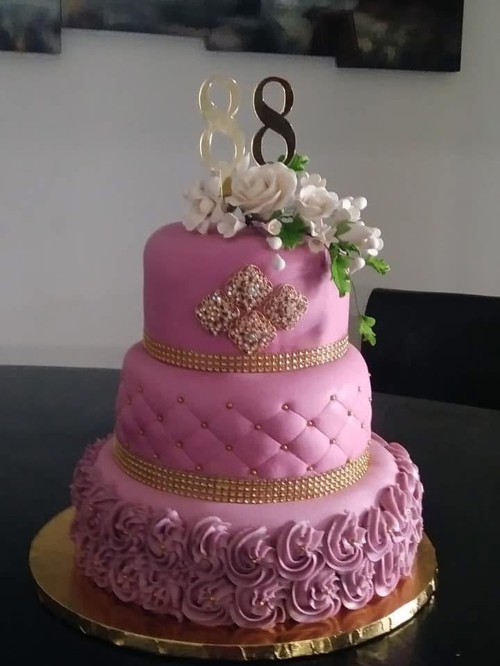 Cake by Cristys Cakes Creations