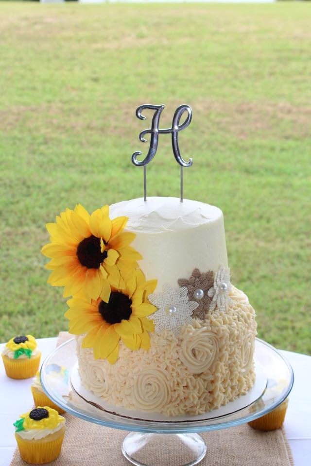 Cake by Kayla Bakes
