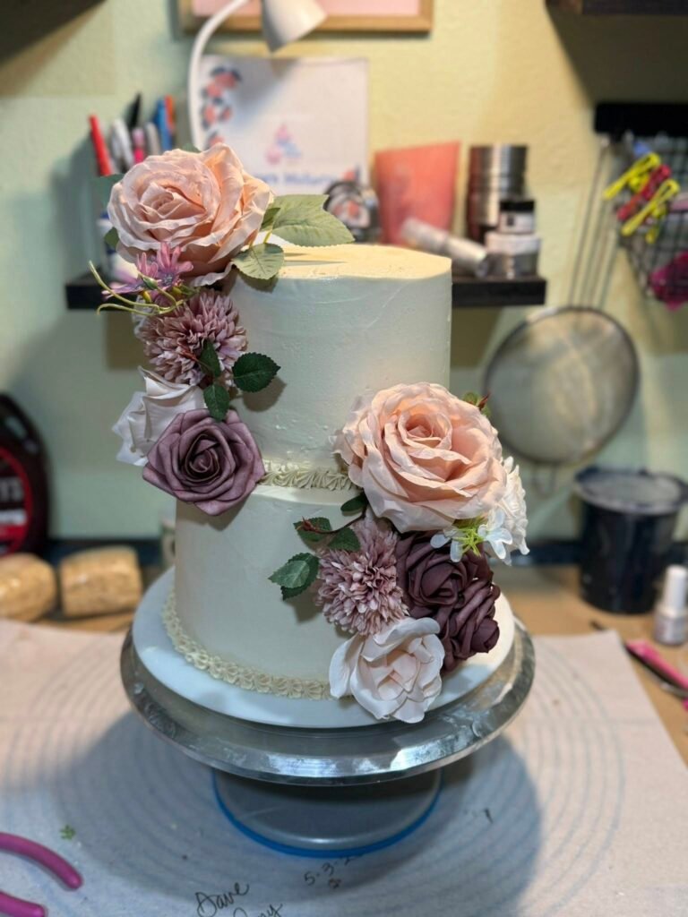 Cake by Mona's Makery