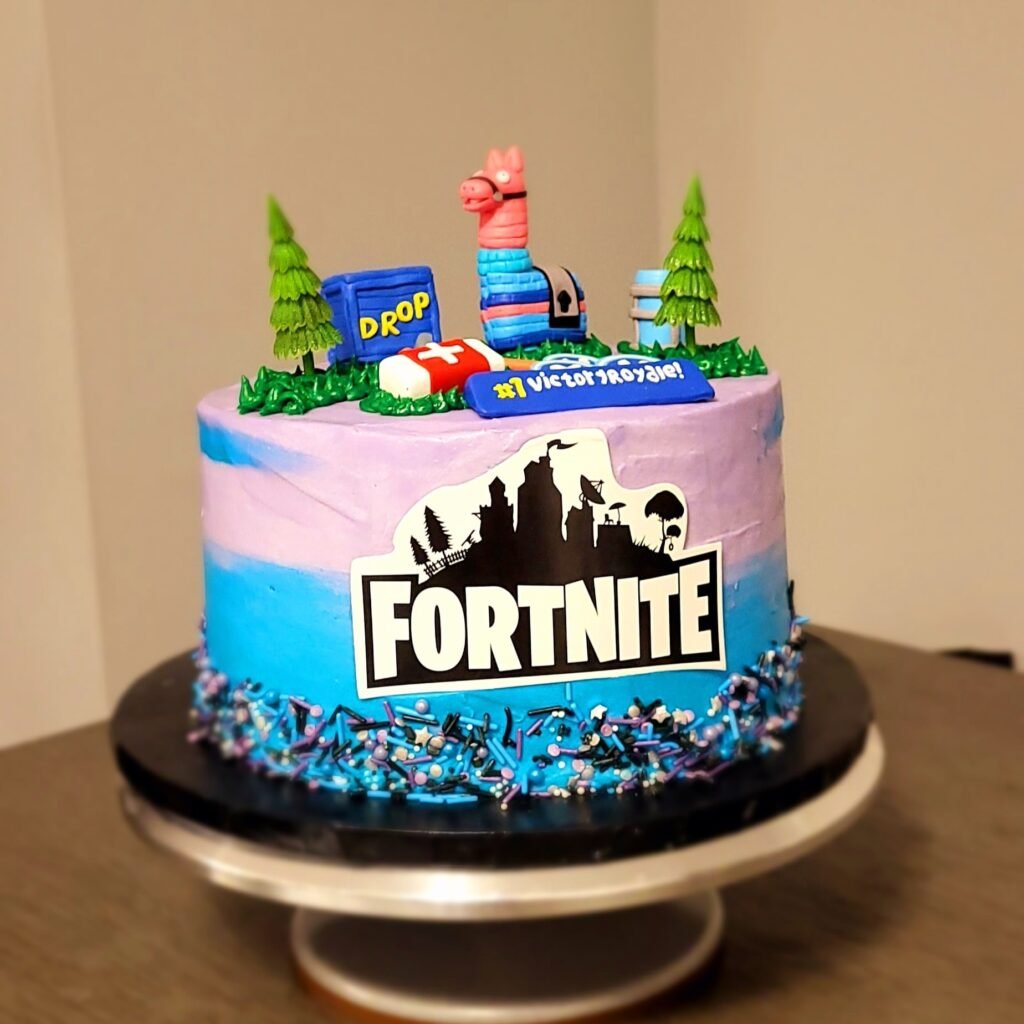 Fornite Cake by Riss's Sweet Shop