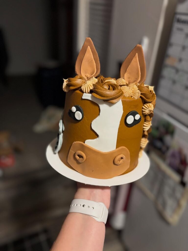 Cake by Ashlee Bakes