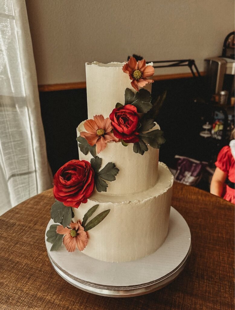 Cake by Lynnae’s Cakes