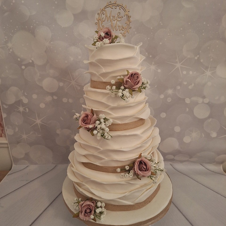 Cake from Cakes By Fiona Bird New
