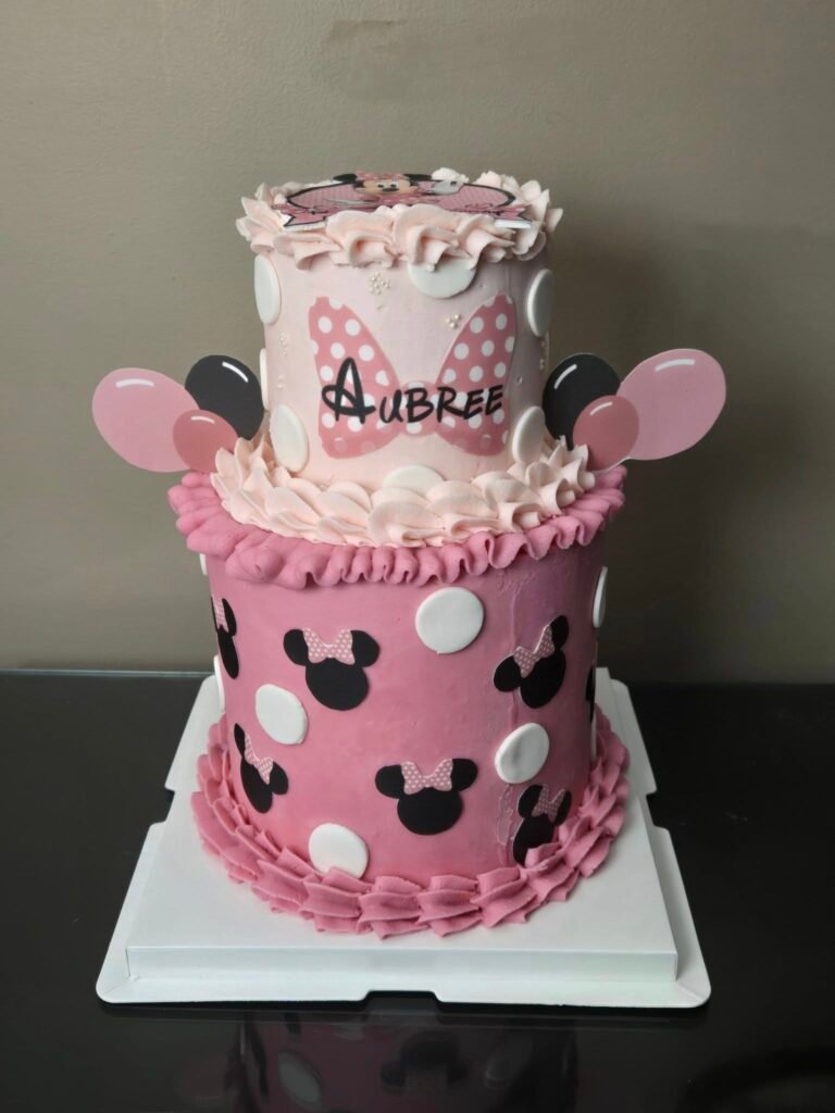 Cake by Lailahs Sweet Treats